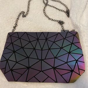 Iridescent color changing purse